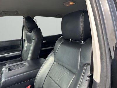 2018 Toyota Tundra 4WD 4WD SR5 CrewMax 5.5' Bed 5.7L FFV (SE)