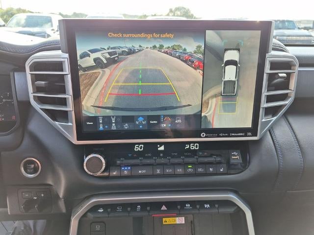 2022 Toyota Tundra 4WD 4WD Platinum CrewMax 5.5' Bed (Natl)