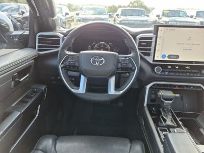 2022 Toyota Tundra 4WD 4WD Platinum CrewMax 5.5' Bed (Natl)