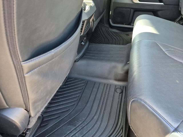 2022 Toyota Tundra 4WD 4WD Platinum CrewMax 5.5' Bed (Natl)
