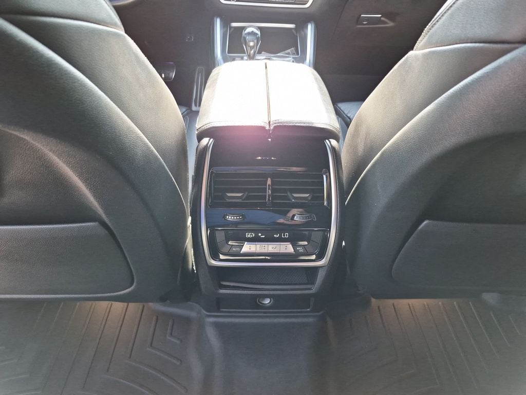 2021 BMW X6 xDrive40i