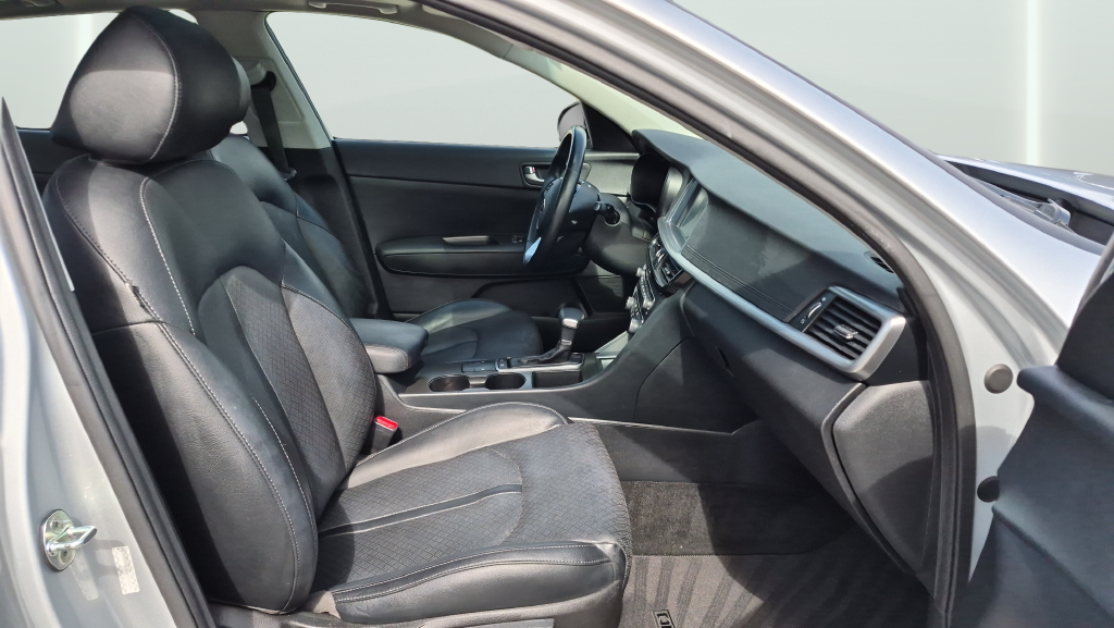 2020 Kia Optima SE