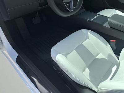 2025 Tesla Model 3 Long Range RWD