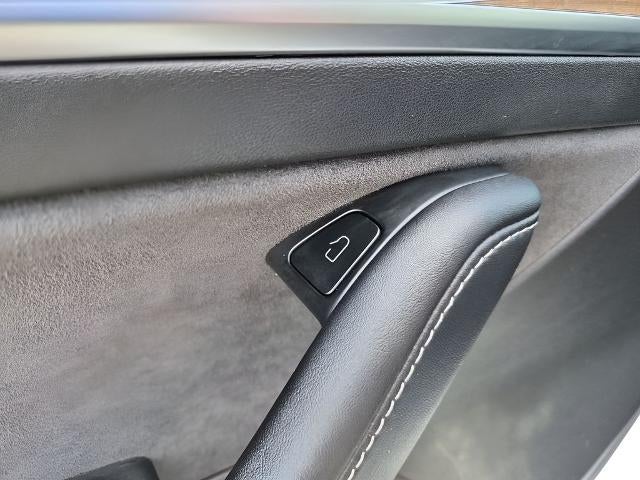 2021 Tesla Model 3 Standard Range Plus RWD
