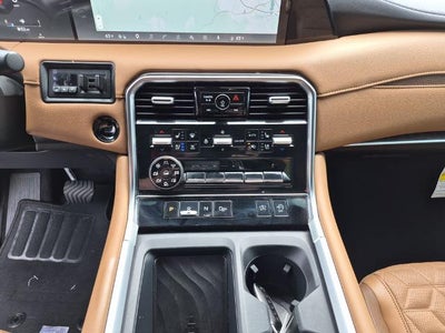 2025 Nissan Armada 4x4 Platinum Reserve