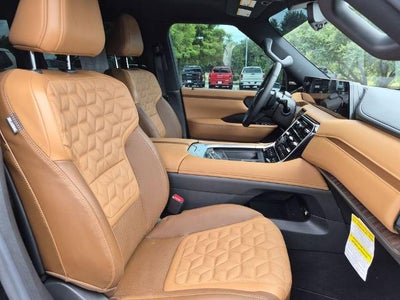 2025 Nissan Armada 4x4 Platinum Reserve