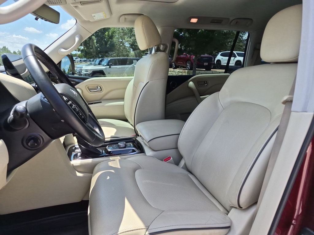 2022 INFINITI QX80 LUXE
