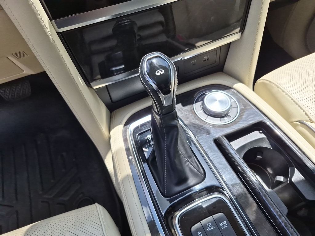 2022 INFINITI QX80 LUXE