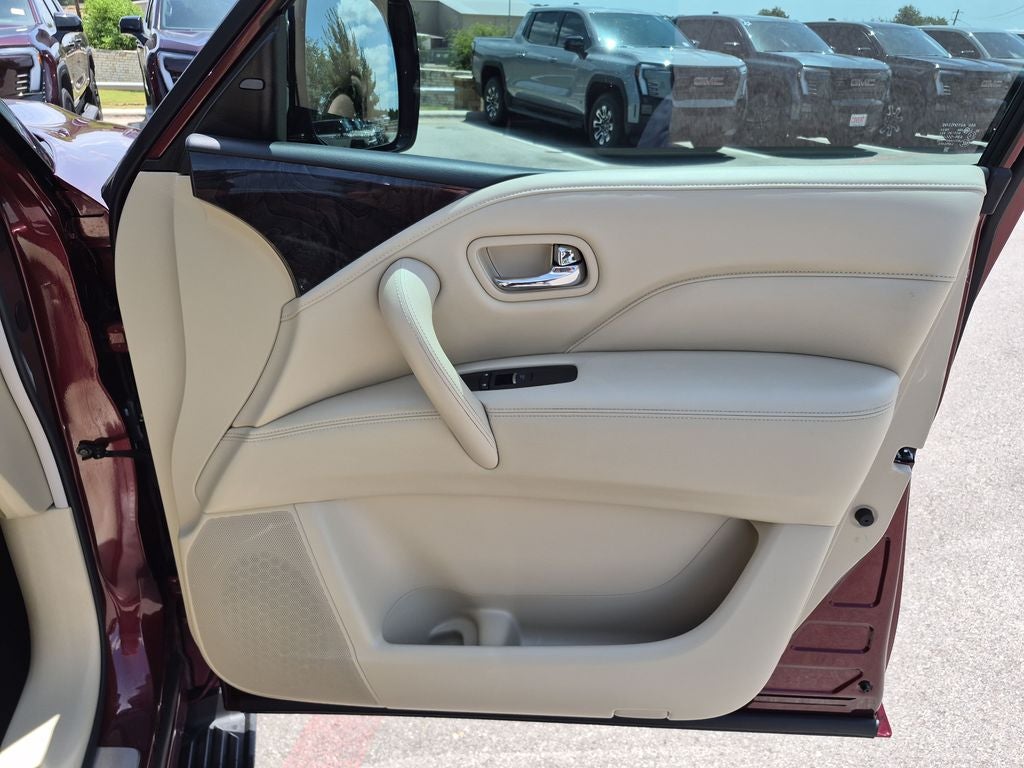 2022 INFINITI QX80 LUXE