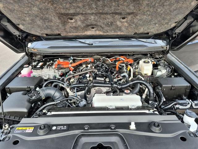 2025 Toyota Land Cruiser 4WD (GS)