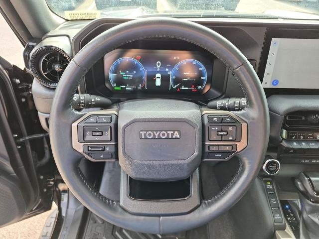 2025 Toyota Land Cruiser 4WD (GS)