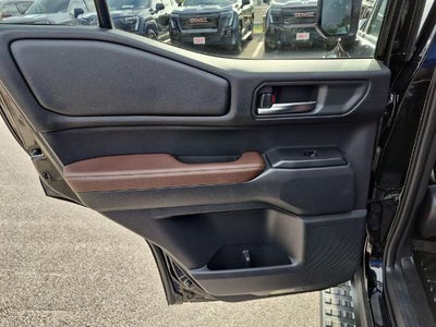 2025 Toyota Land Cruiser 4WD (GS)