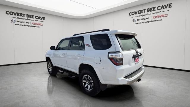 2022 Toyota 4Runner TRD Off Road 4WD (Natl)
