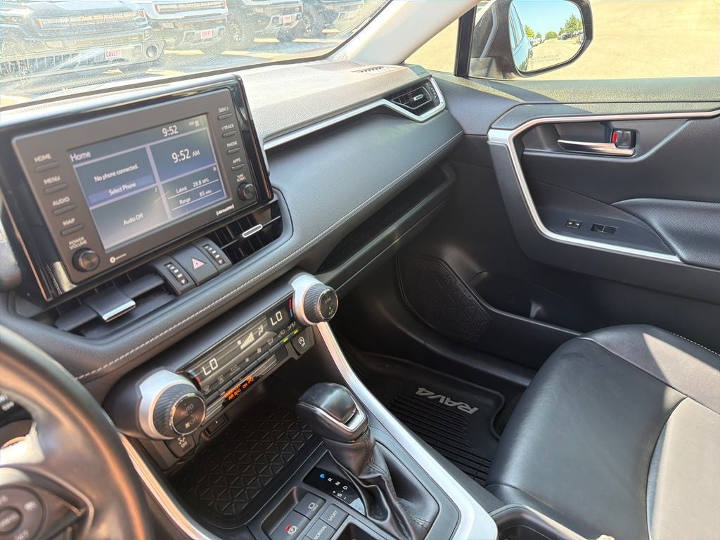 2020 Toyota RAV4 XLE Premium