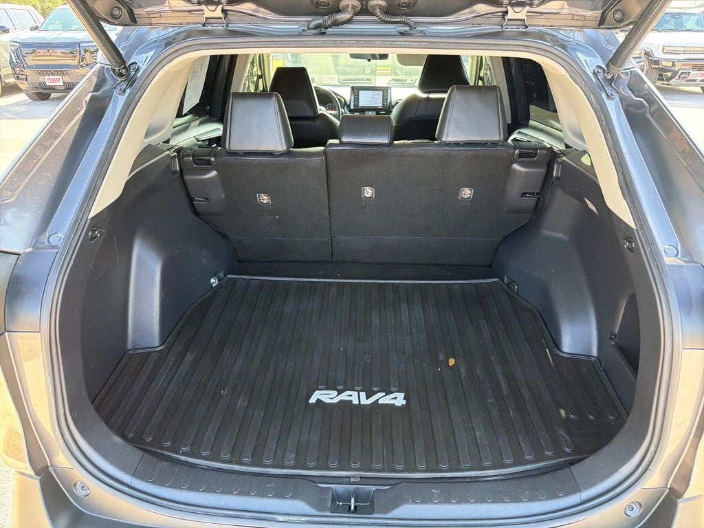 2020 Toyota RAV4 XLE Premium