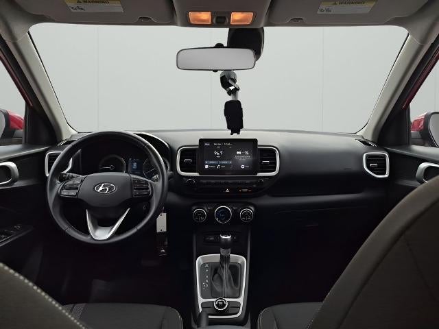 2022 Hyundai VENUE SEL IVT