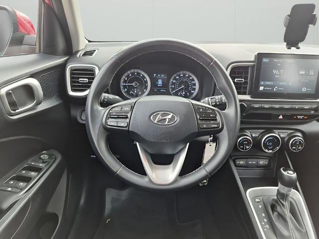 2022 Hyundai VENUE SEL IVT