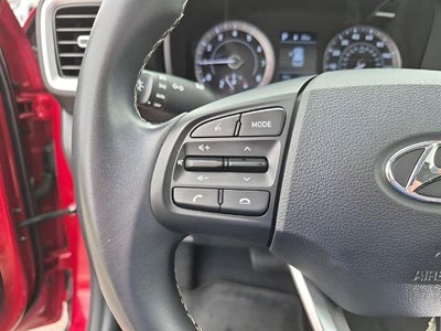 2022 Hyundai VENUE SEL IVT