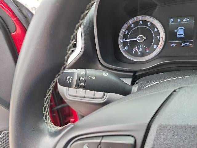 2022 Hyundai VENUE SEL IVT