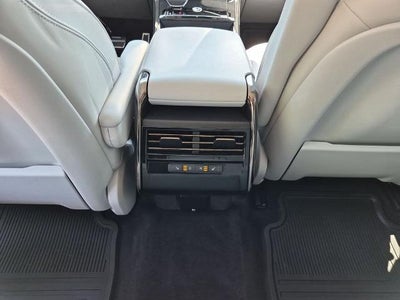 2024 Land Rover Range Rover Sport P360 SE