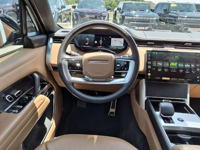 2025 Land Rover Range Rover P530 SE LWB 7 Seat