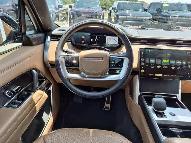 2025 Land Rover Range Rover P530 SE LWB 7 Seat