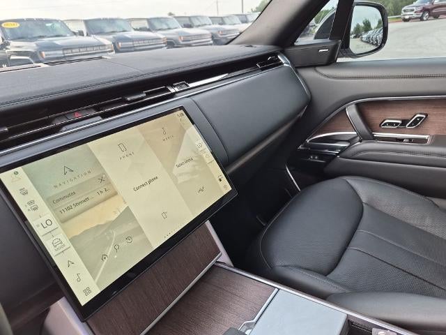 2024 Land Rover Range Rover P400 SE LWB 7 Seat