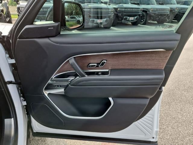 2024 Land Rover Range Rover P400 SE LWB 7 Seat