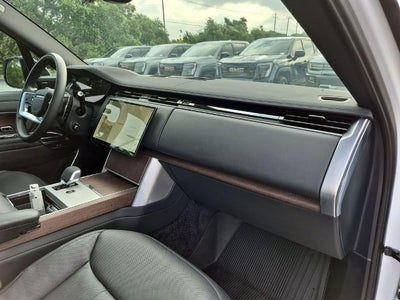 2024 Land Rover Range Rover P400 SE LWB 7 Seat