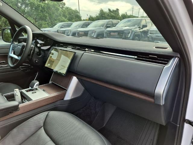 2024 Land Rover Range Rover P400 SE LWB 7 Seat
