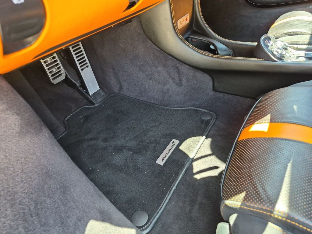 2018 McLaren 570S Base