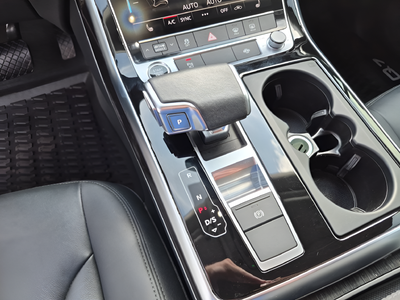 2022 Audi Q7 55 Premium quattro