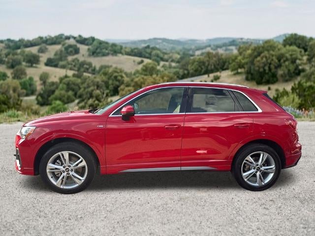 2022 Audi Q3 S line Premium 45 TFSI quattro