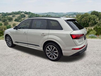 2023 Audi Q7 Premium Plus 45 TFSI quattro