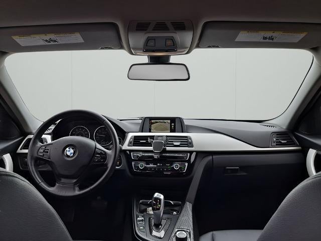 2017 BMW 320i Sedan