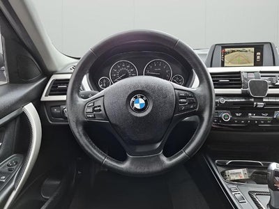 2017 BMW 320i Sedan