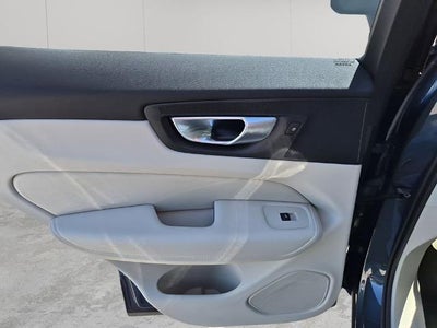 2025 Volvo XC60 B5 AWD Plus