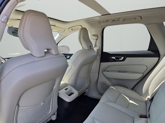2025 Volvo XC60 B5 AWD Plus