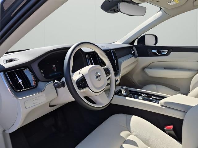 2025 Volvo XC60 B5 AWD Plus