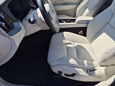 2025 Volvo XC60 B5 AWD Plus