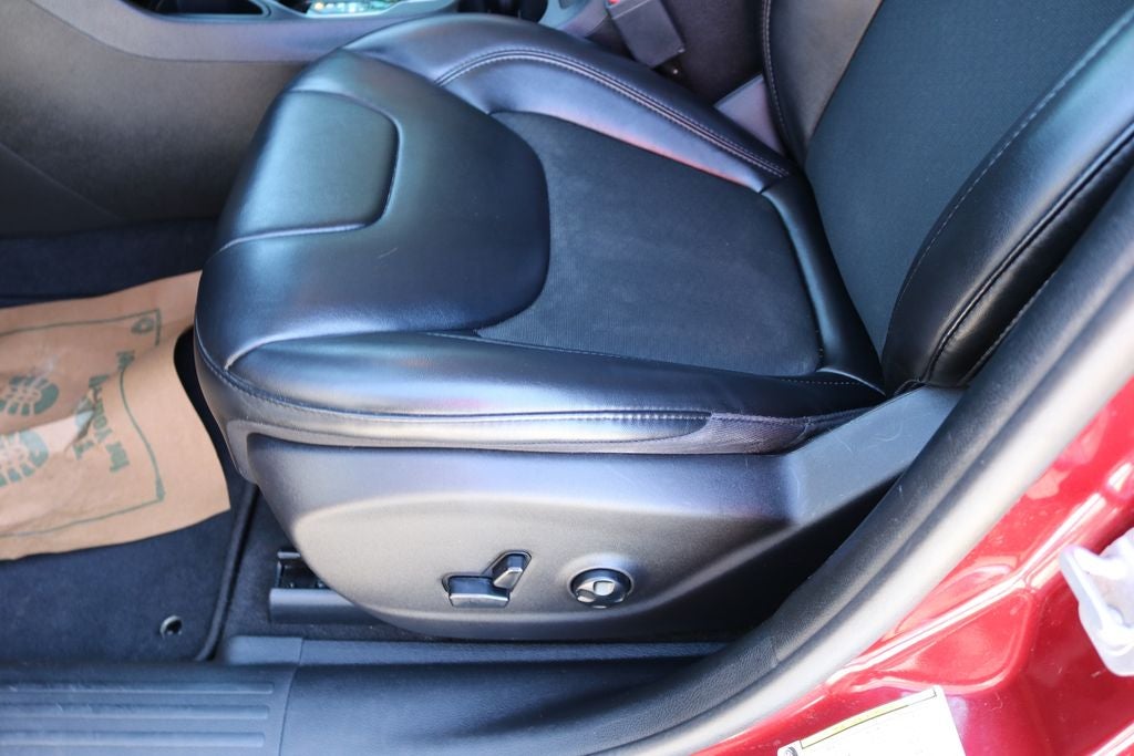 2020 Jeep Cherokee Altitude