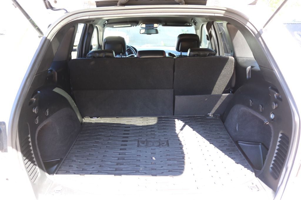 2016 Jeep Grand Cherokee 75th Anniversary Edition