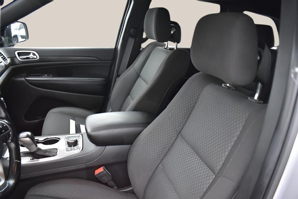 2020 Jeep Grand Cherokee Laredo E