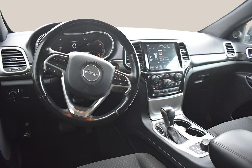 2020 Jeep Grand Cherokee Laredo E