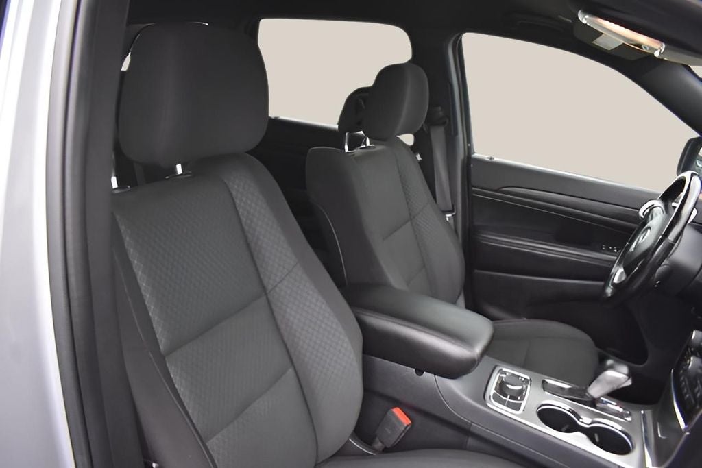 2020 Jeep Grand Cherokee Laredo E