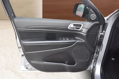 2020 Jeep Grand Cherokee Laredo E