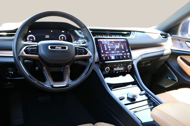 2023 Jeep Grand Cherokee Summit