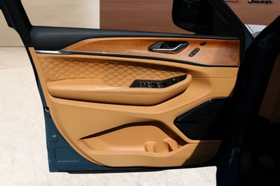 2026 Jeep Grand Cherokee Summit