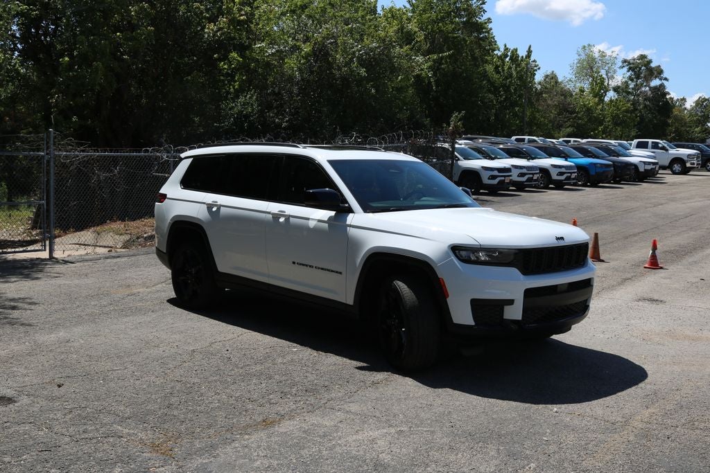 2023 Jeep Grand Cherokee L Altitude
