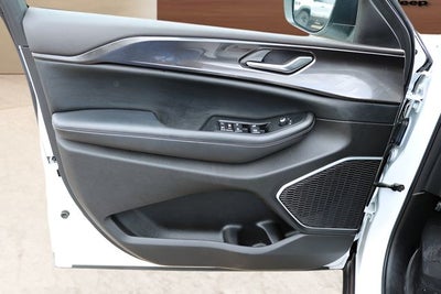 2022 Jeep Grand Cherokee L Laredo